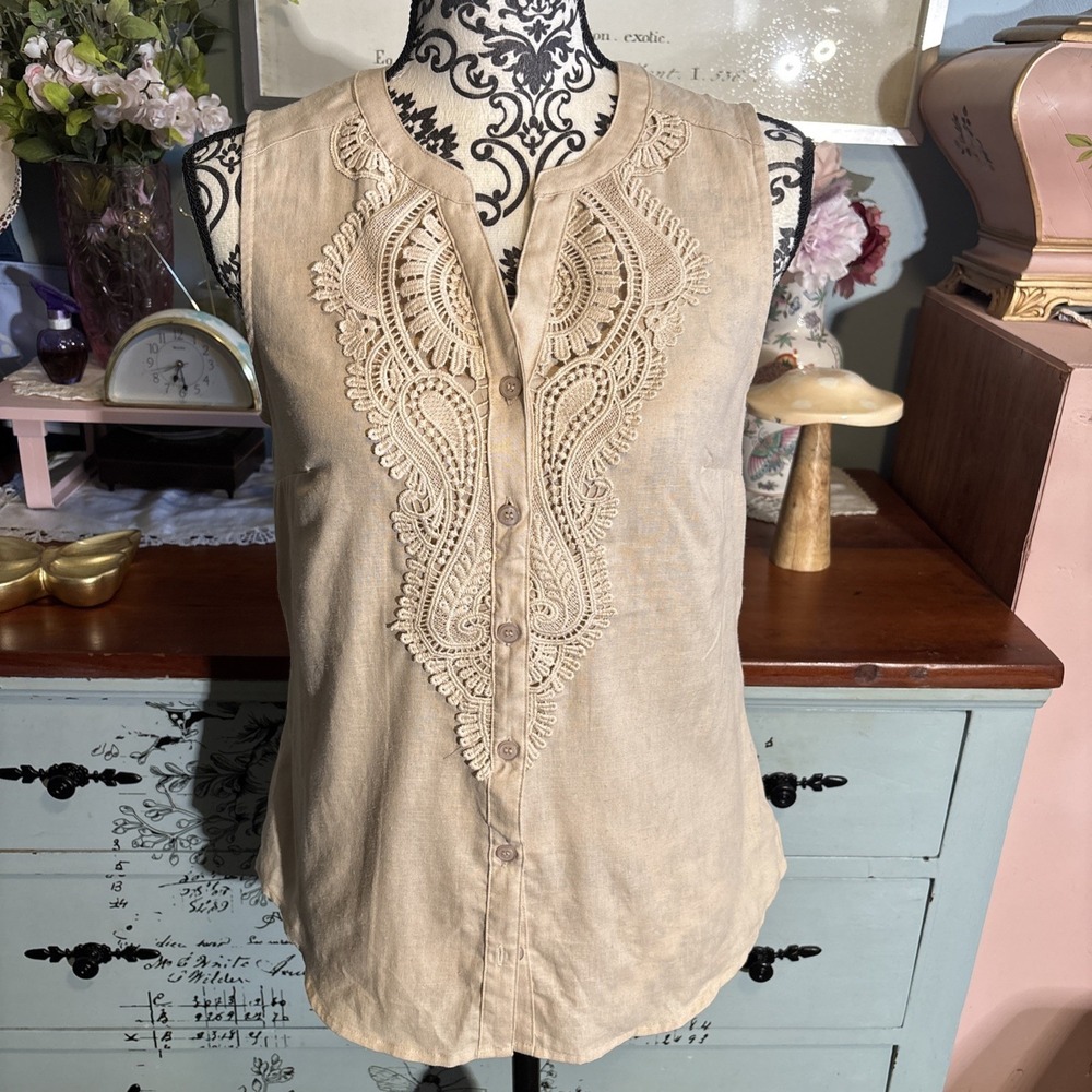 Emily Daniel's Linen Blend‎ V-Neck Lace Trim Button Front Top Bohemian. Sz S NWT